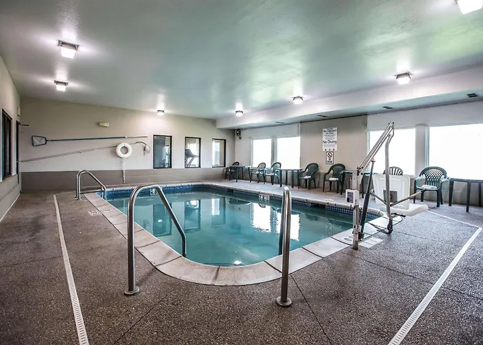 Quality & Near I-39 Hotel